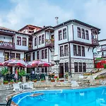 Pensionat Alexandrov's Houses 3*