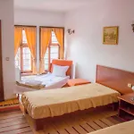 Alexandrov's Houses 3*