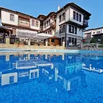 Alexandrov's Houses 3*