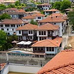 Pensionat Alexandrov's Houses 3*