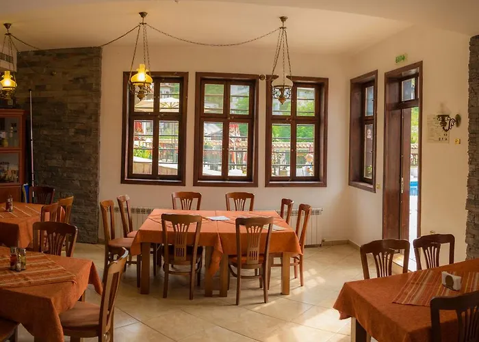 Alexandrov's Houses Guest house 3*