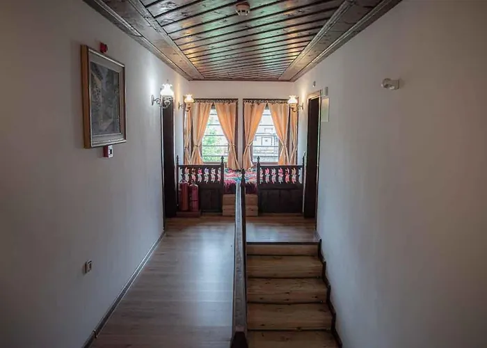 Alexandrov's Houses 3*